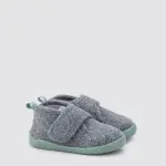 Pantufinha bebé quentinha cinzenta e verde igor