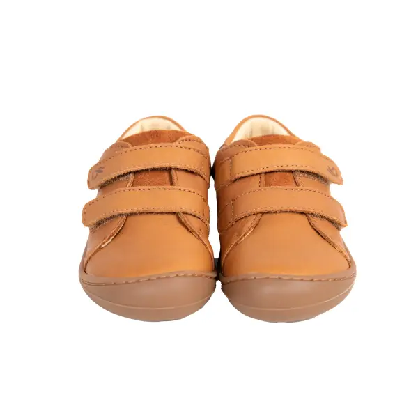 bunny ovelhas Castanhas camel com biqueira larga e em couro macio com duplo velcro