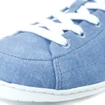 muki shoes com sola plana e flexiveis indigo azul com atacadores brancos