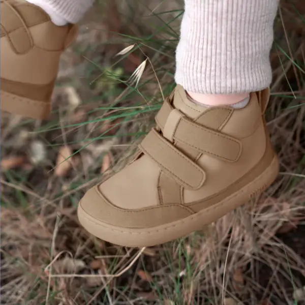 sapatinho de bebé bota castanhas sintra tan brown mini muris