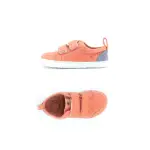 sapatos muki laranjas orange diospiro com sola de borracha natural para criança