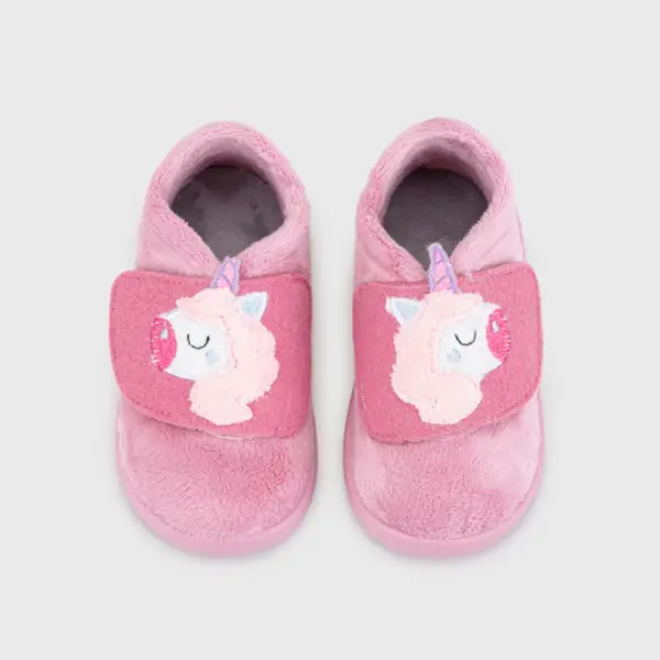 pantufa de bebé rosinha flexivel e confortavel com unicórnio