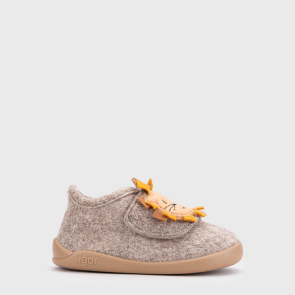 pantufa leão bege igor