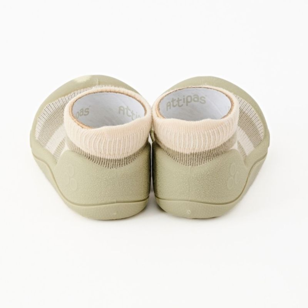 barefoot bebé criança attipas riscas bege e verde